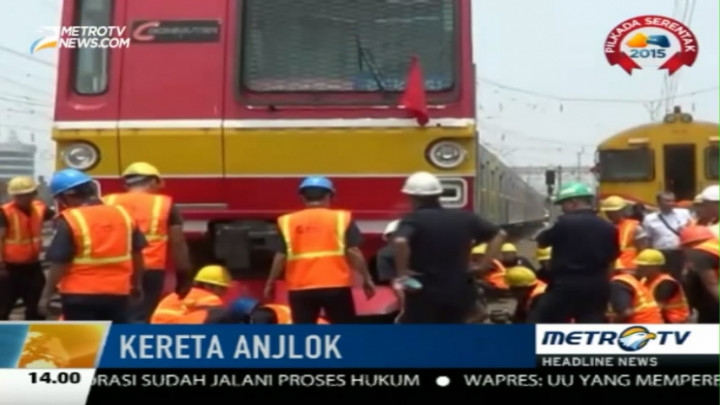 KRL Anjlok Saat akan Masuki Stasiun Manggarai