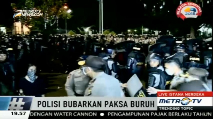 Ribuan Buruh Tinggalkan Istana Merdeka 