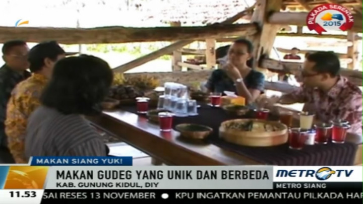 Nikmati Sensasi Makan Gudeg di Kandang Sapi