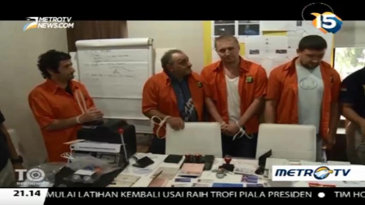 Sindikat Pembobol Rekening (2)