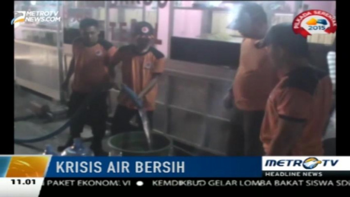 Warga Enrekang Antusias Terima Bantuan Air Bersih dari BPBD