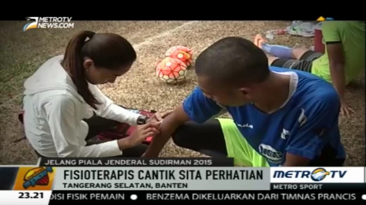 Fisioterapis Cantik Curi Perhatian di Sesi Latihan PBR