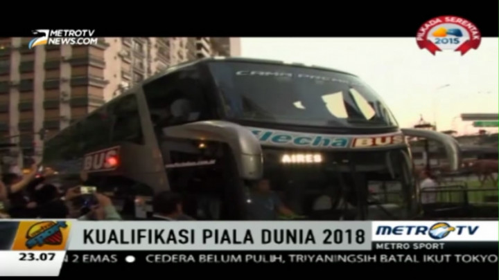 Ratusan Fans Sambut Kedatangan Timnas Brazil di Buenos Aires