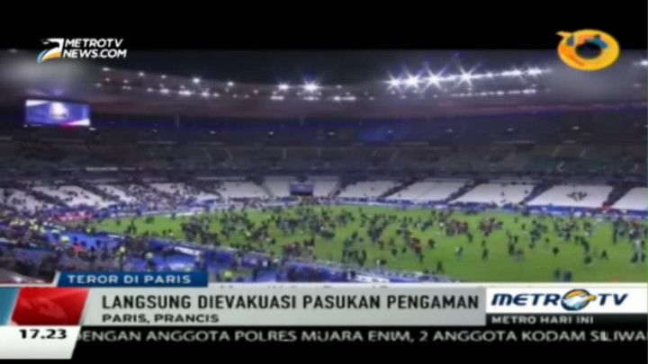 Suporter Bola Nyanyikan Lagu Kebangsaan Prancis saat Dievakuasi 