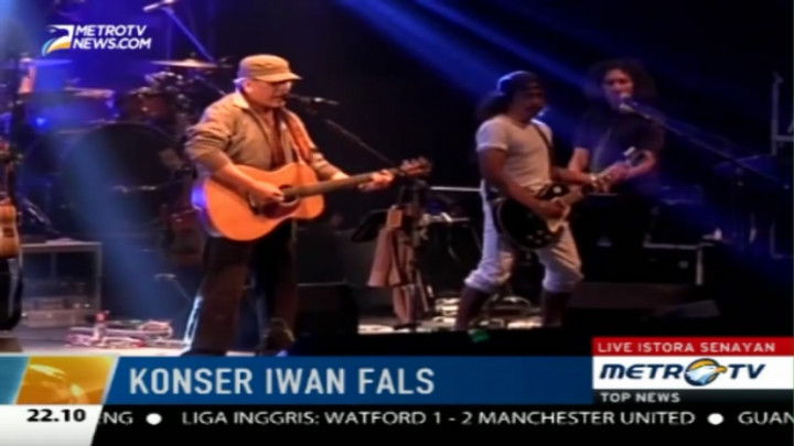 Tiket Dianggap Mahal, Ribuan OI Tonton Konser Iwan Fals di Luar Istora  