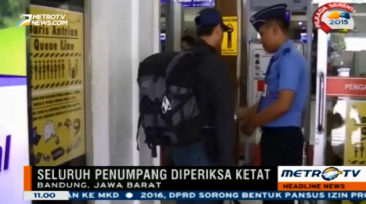 Petugas Bandara Internasional Husein Sastranegara Perketat Keamanan