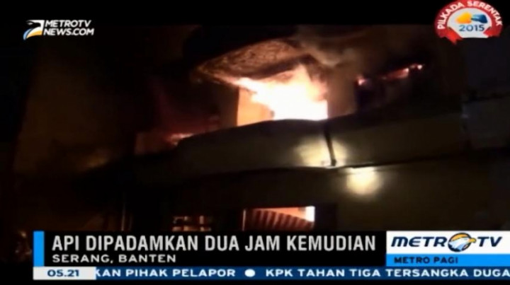 4 Gudang Makanan Ringan Ludes Dilalap Si Jago Merah