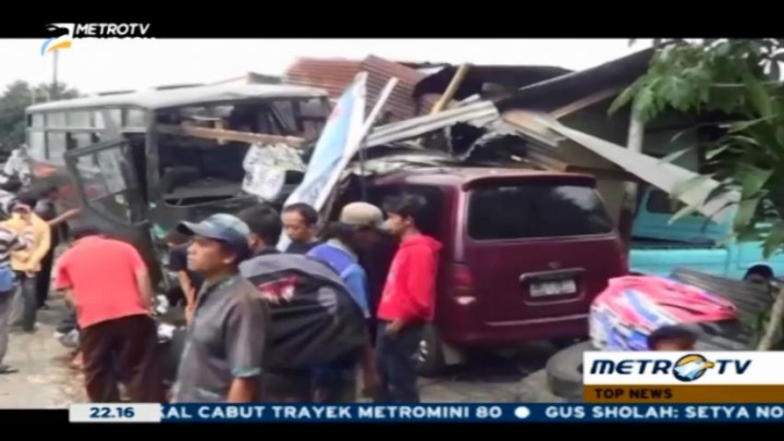 Tabrakan Beruntun di Puncak Tewaskan Tiga Orang 