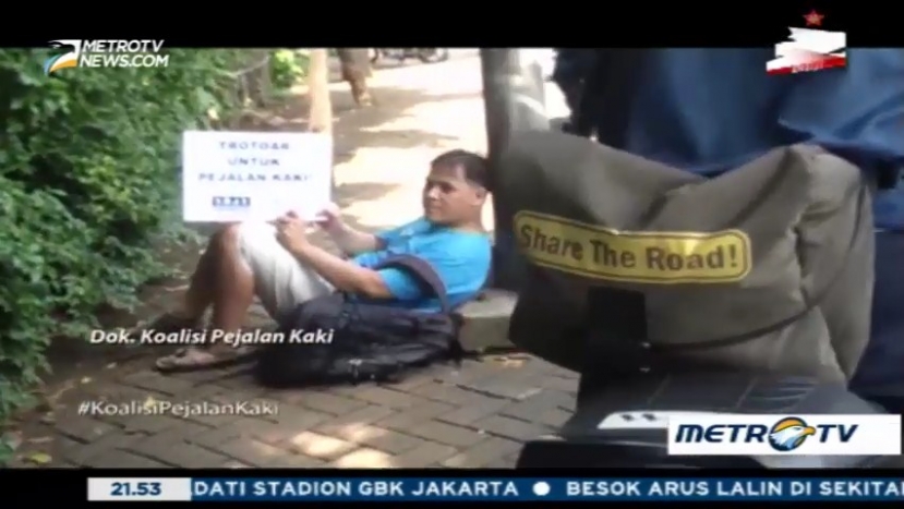 Beginilah Cara Tak Biasa Sekelompok Pejuang Hak Pejalan Kaki