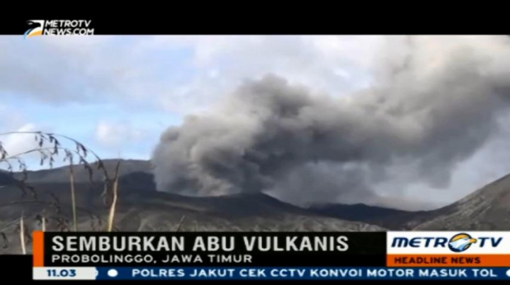 Erupsi Gunung Bromo Terus Meningkat