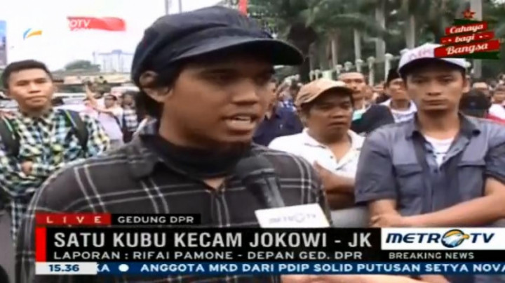 Massa Demo Tuntut Setnov Dibawa ke Jalur Hukum  