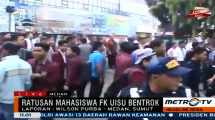 Bentrok Antara Mahasiswa Kedokteran dengan Yayasan Universitas Islam Sumatra Utara