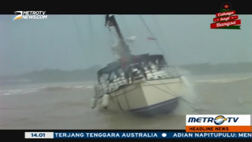 Mati Mesin, Kapal Malaysia Dihantam Gelombang di Laut Jepara