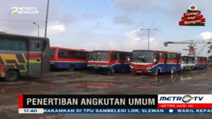 Ratusan Metromini Dikandangkan, Sopir Ancam Demo Besar-besaran