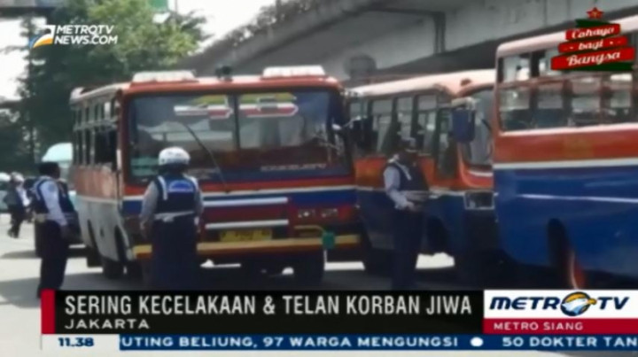 Tak Memiliki Struktur Organisasi yang Rapi, Metromini Sulit untuk Ditata