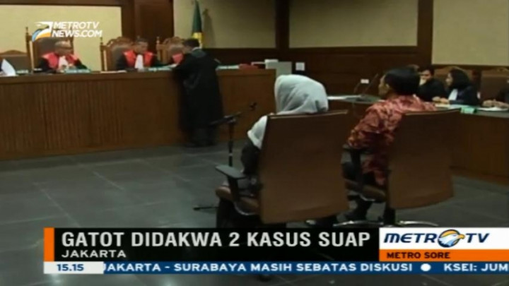Gatot-Evy Didakwa Suap Rio Capella