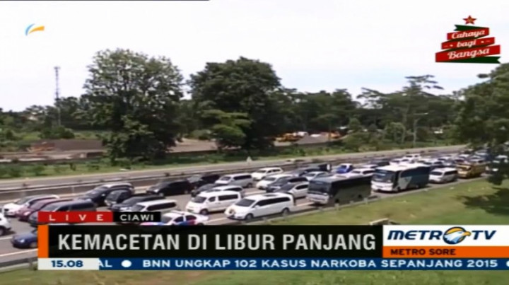 Tol Jagorawi Padat Merayap, Polisi Berlakukan Sistem Buka Tutup Jalur 