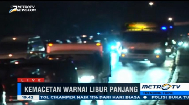 Jalur Nagreg Arah Garut & Tasikmalaya Macet 10 Km 