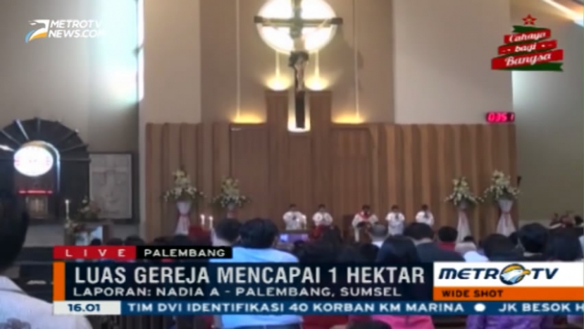 Suasana Natal di Gereja Terbesar Palembang