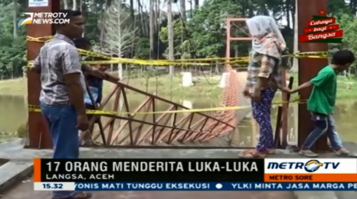 Jembatan di Taman Wisata Putus, 17 Terluka