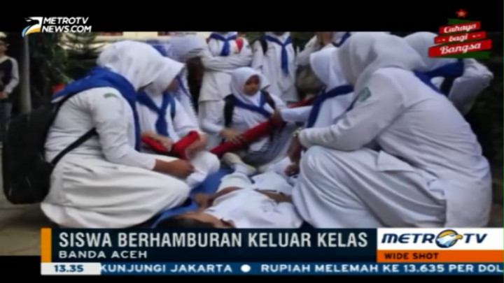 Siswa SMPN 1 Banda Aceh Gelar Simulasi Gempa dan Tsunami
