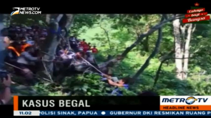 Proses Evakuasi Korban Tewas Aksi Begal