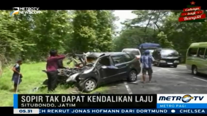 Bus Tabrak Minibus, Dua Tewas dan Dua Lainnya Kritis