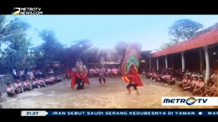 Hawa Bertudung Reog (3)