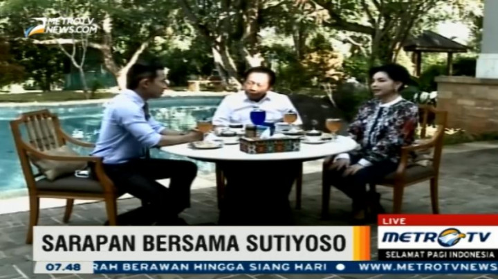 Sarapan Bersama Sutiyoso (2)