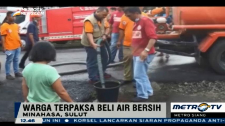 BPBD Sulut Serahkan Bantuan untuk Korban Erupsi Gunung Soputan