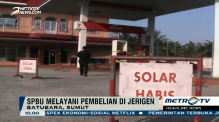 Petugas Segel SPBU yang Melayani Pembelian Menggunakan Jeriken  