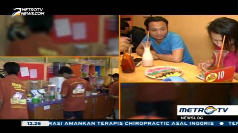  Uniknya Roti Bakar Warna Warni dari Dapoer Roti Bakar 