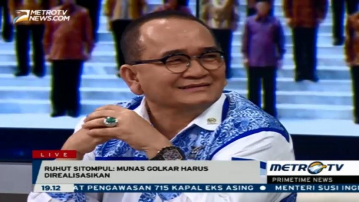 Ruhut: Sahabat Golkar, Dengarlah Nasihat Akbar Tandjung!