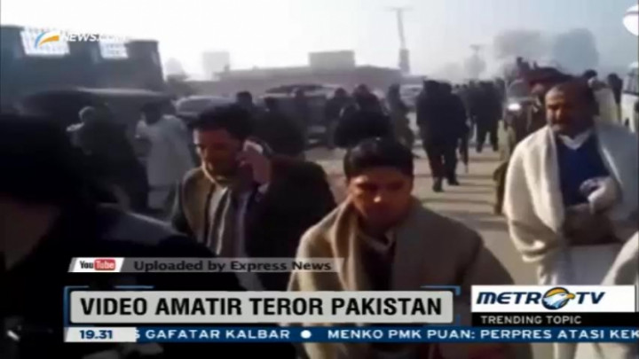 Video Amatir Serangan Bersenjata di Universitas Pakistan 