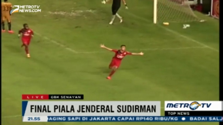 Babak Pertama, Semen Padang Unggul 1-0 atas Mitra Kukar