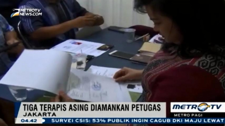 Sebuah Klinik Kesehatan Akupuntur Digerebek