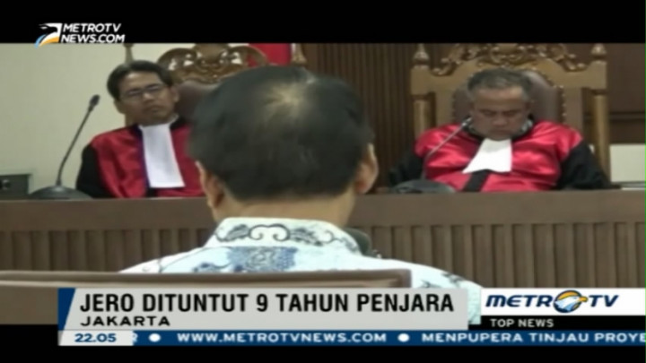 Diiringi Lagu D'masiv,  Jero Wacik Menangis Bacakan Pledoi