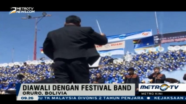 Semarak Festival Band Jelang Karnaval Oruro di Bolivia