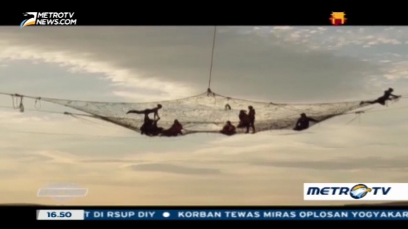 Aksi Base Jumping dari Hammock Terbesar di Dunia