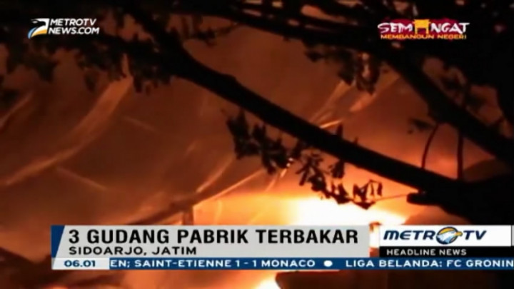 Kebakaran Hanguskan 3 Gudang Popok Bayi di Sidoarjo