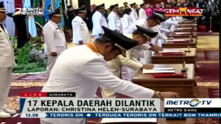 Gubernur Jatim Lantik 17 Kepala Daerah