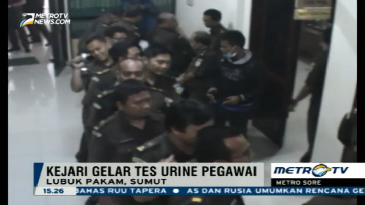 Ratusan Pegawai Kejari Lubukpakam Jalani Tes Urine