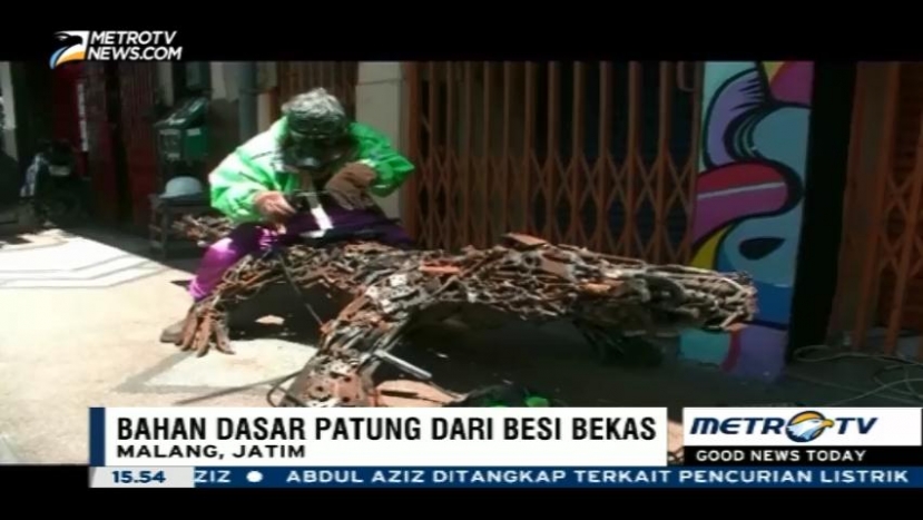 Patung dari Besi Tua Karya Sumarsono