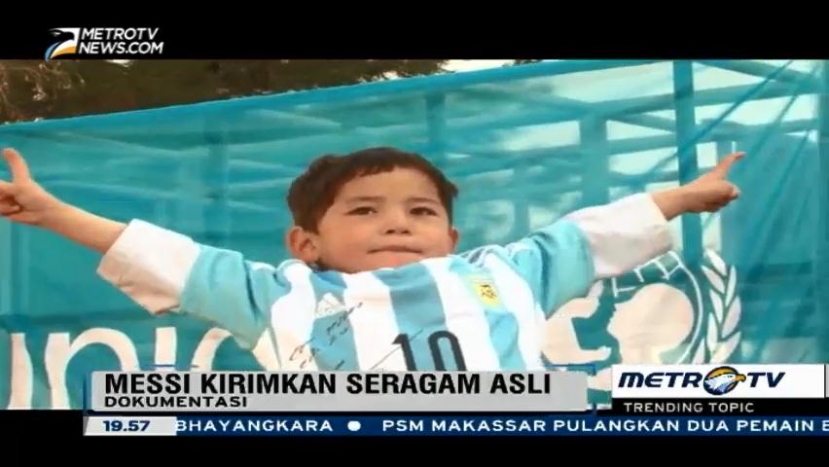 Messi Kirim Seragam Asli untuk Bocah asal Afghanistan