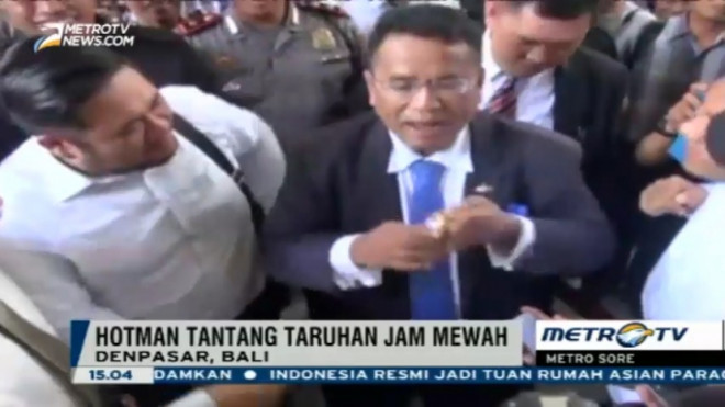 Hotman Paris Tantang Pengacara Margriet Taruhan Jam Rolex