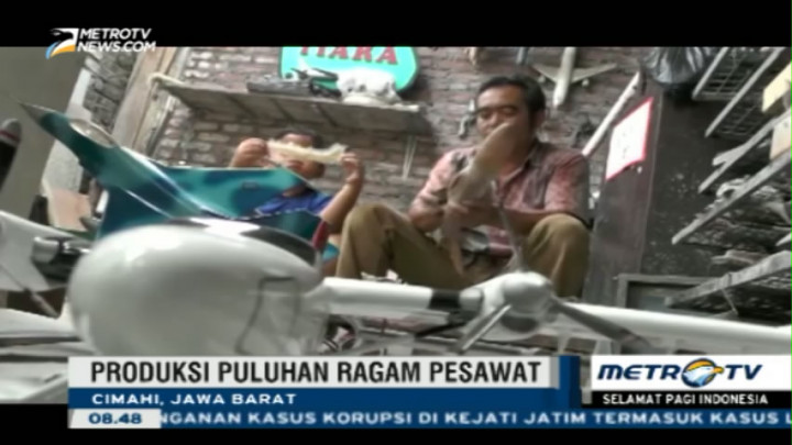 Miniatur Pesawat Karya Warga Cimahi Diminati Kolektor Mancanegara