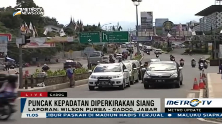 Mulai Pukul 13.00 WIB, Lalin Menuju Puncak Ditutup