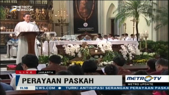 Misa Paskah di Gereja Katedral Berlangsung Khidmat