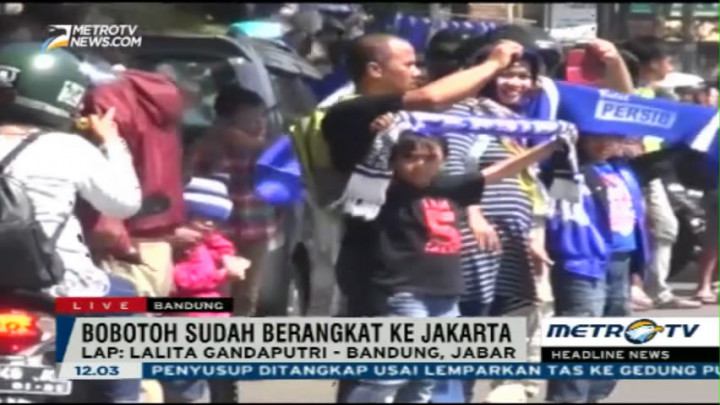 Warga Bandung Antusias Lepas Rombongan Bobotoh ke GBK