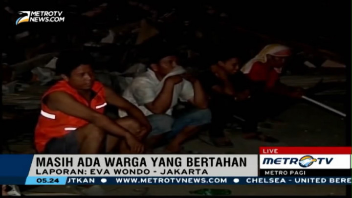 Belasan Warga Masih Bertahan di Pasar Ikan